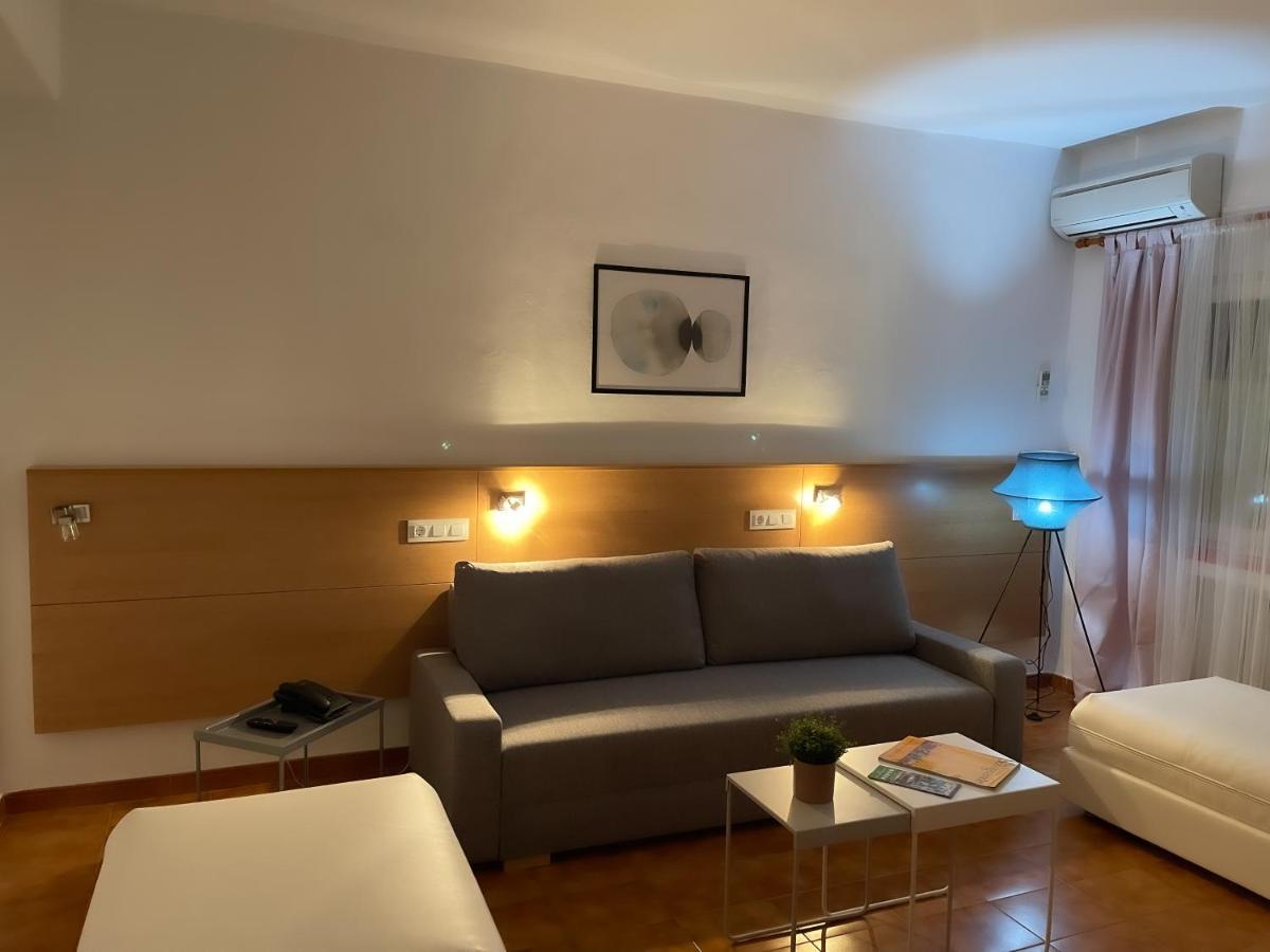 Hotel Patricia 토레과디아로 외부 사진